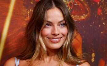 Margot Robbie Brown Hairs